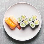 sushi med spisepinde